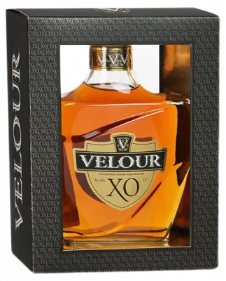  Коньяк выдержанный X.O  "ВЕЛЮР" 0.5л 